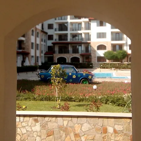 B44 Apollon Complex Rawda