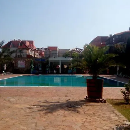 B44 Apollon Complex Daire