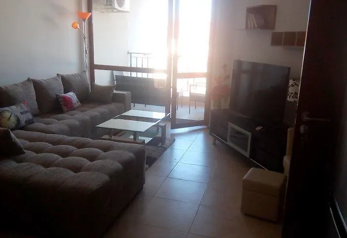 Apartamento B44 Apollon Complex *